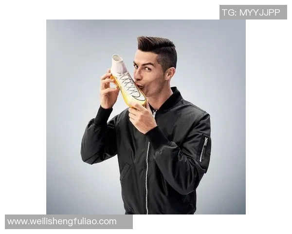 耐克足球明星代言人有哪些他们如何影响品牌形象与销量