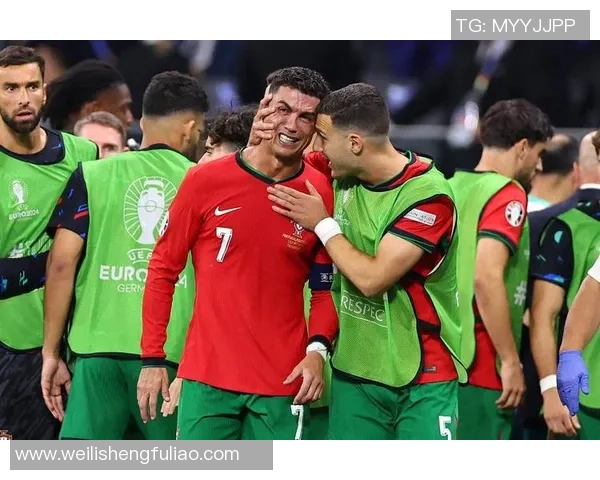 足球明星泪水背后的故事感人瞬间集锦视频分享